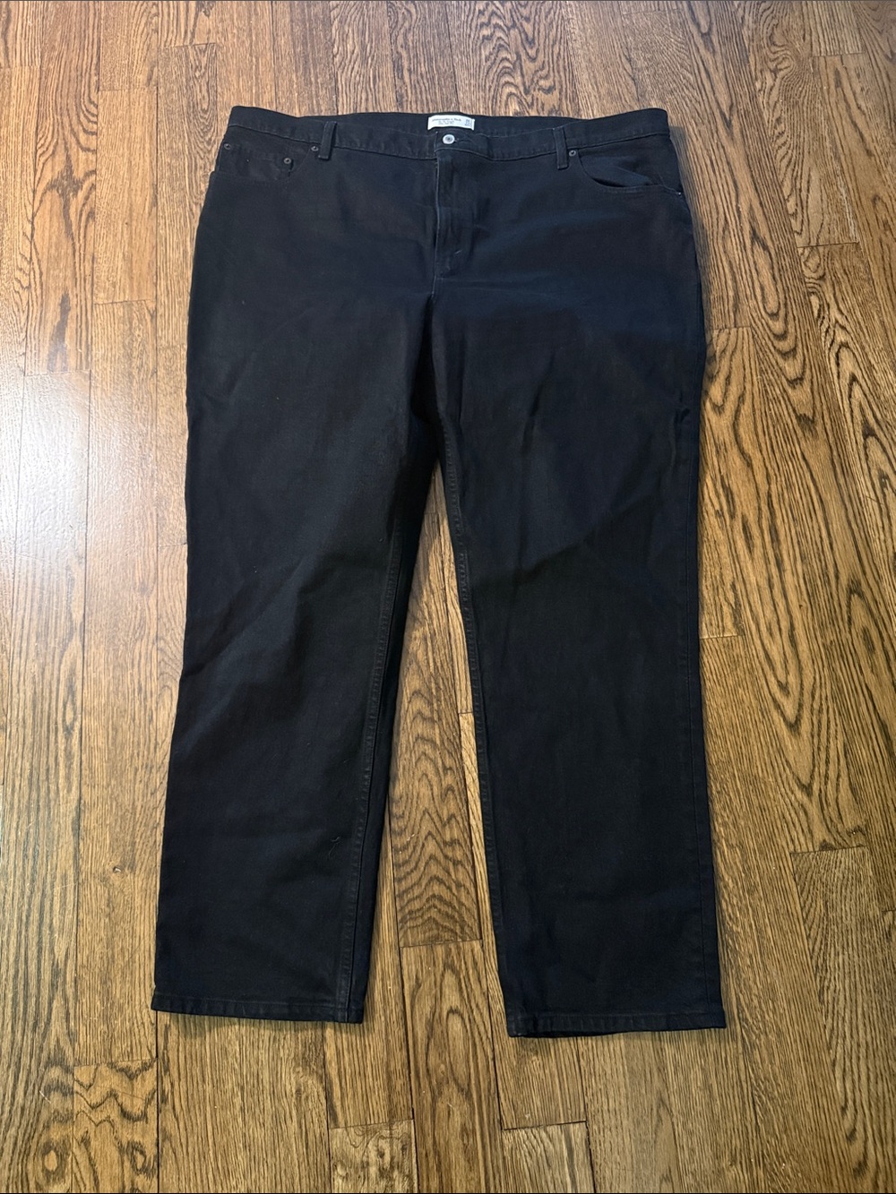 Abercrombie & Fitch Black 90s Straight Leg Ultra High Rise Jeans EUC size 36/22